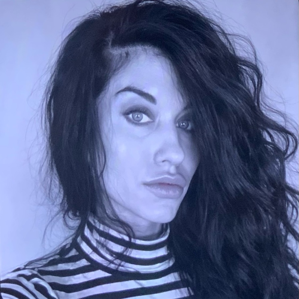 Meet your Posher, Becca